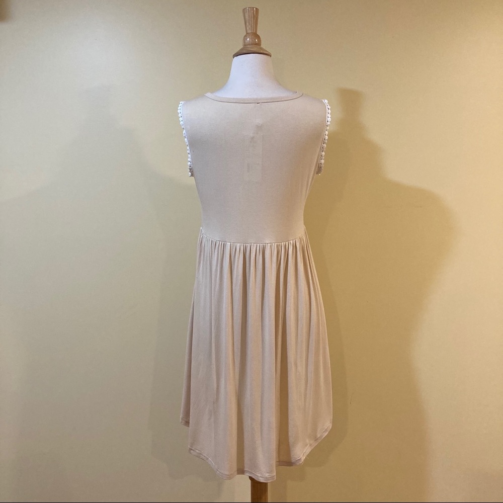 Crochet Lace High Low Sleeveless Babydoll Tunic - Picture 3 of 3